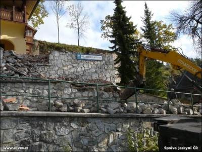 Mladečské jeskyně - rekonstrukce budovy 