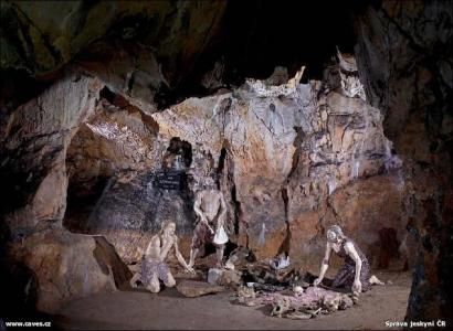 Mladečské jeskyně - rituální obřad v Dómu mrtvých
