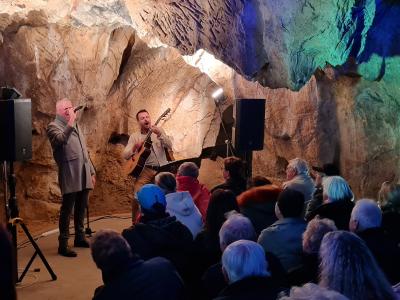 Davide Mattioli; Největší italské hity v Mladečských jeskyních