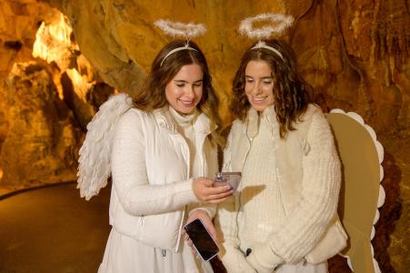 Mikuláš s partičkou v Mladečských jeskyních, 5. 12. 2023