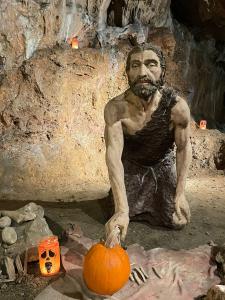 Halloween postrašil v Mladečských jeskyních 26.-27. října 2024