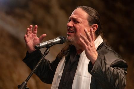 Koncert Jiří Erlebach: Panova flétna a housle v Mladečských jeskyních v pondělí 11. listopadu 2024