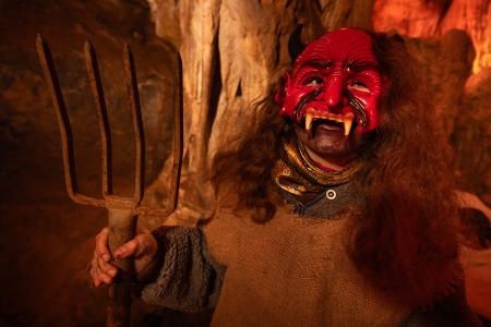 Mikuláš s partičkou v Mladečských jeskyních, 5. 12. 2024